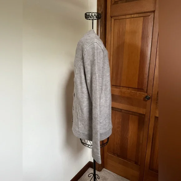 NWT Made With Love Gray/Beige Cardigan Button Down Detail Size Large - Picture 4 of 8